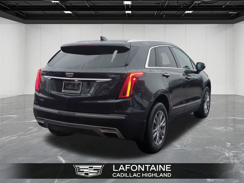 2022 Cadillac XT5 Premium Luxury