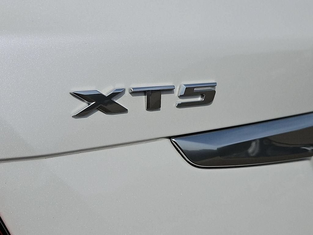 2023 Cadillac XT5 AWD Premium Luxury