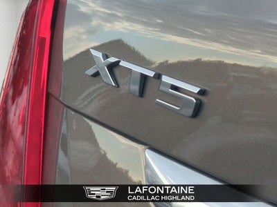 2017 Cadillac XT5 Platinum AWD