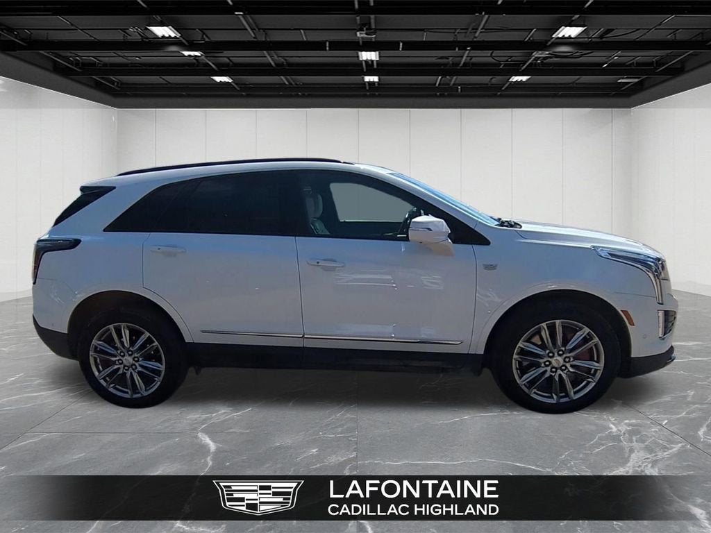 2023 Cadillac XT5 Sport