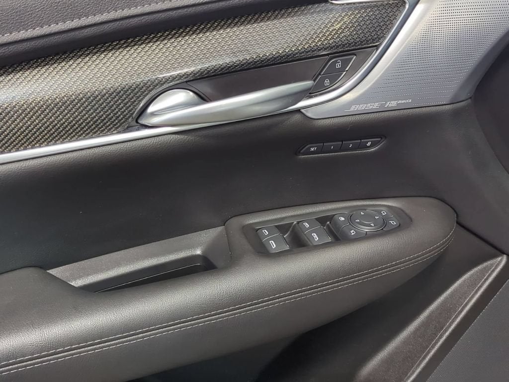 2023 Cadillac XT5 AWD Sport