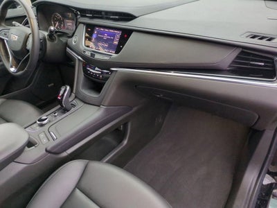 2025 Cadillac XT6 Luxury