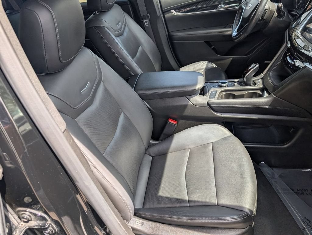 2022 Cadillac XT6 Premium Luxury