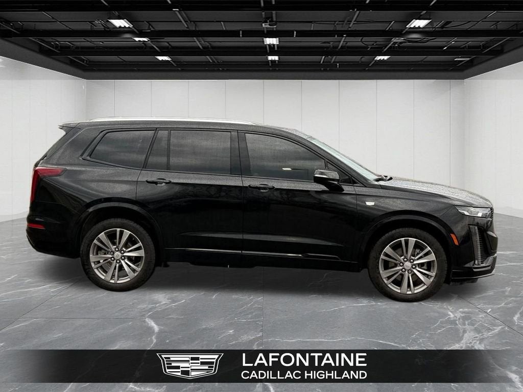 2022 Cadillac XT6 Premium Luxury