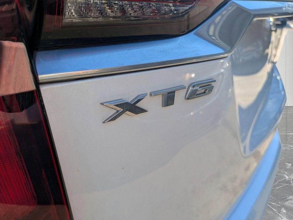 2023 Cadillac XT6 Premium Luxury