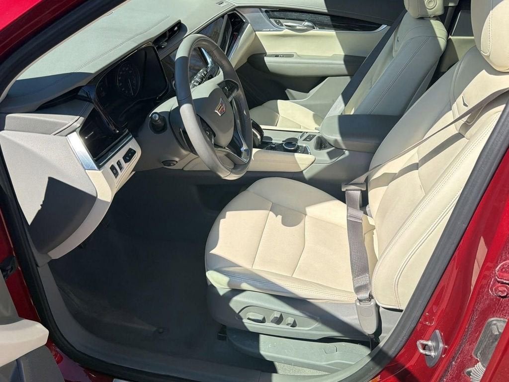 2023 Cadillac XT6 Premium Luxury