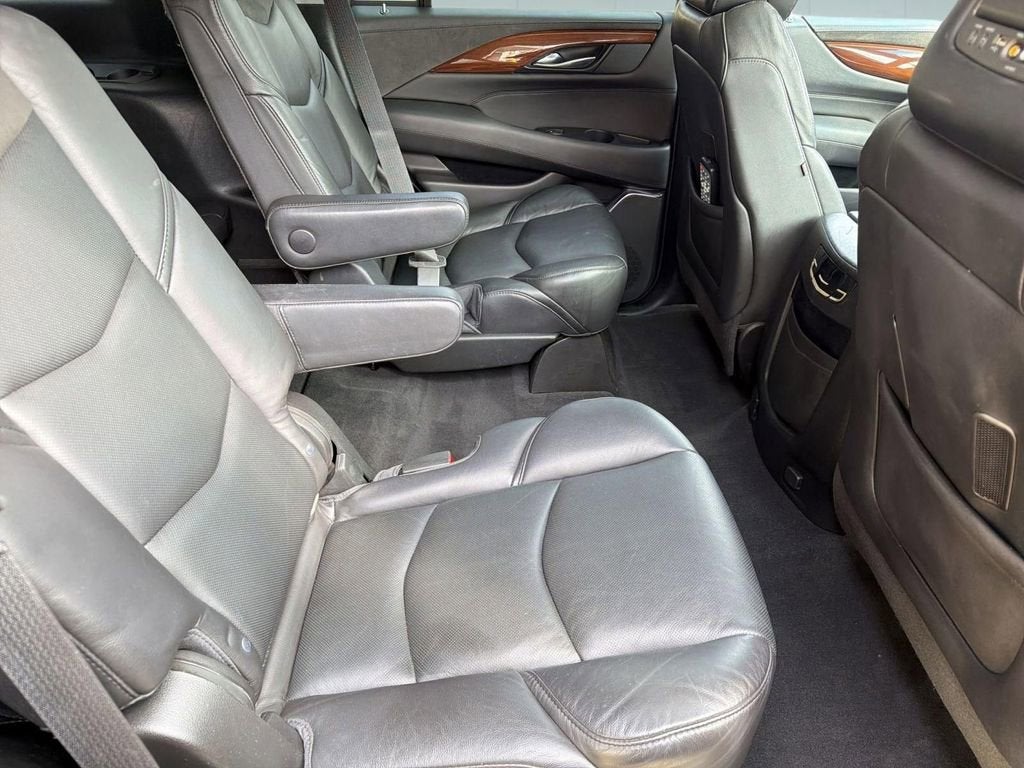 2018 Cadillac Escalade Luxury