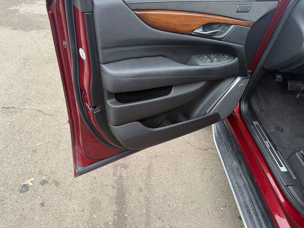 2020 Cadillac Escalade Luxury