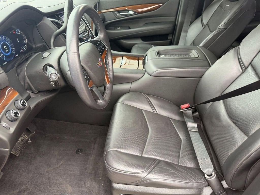 2020 Cadillac Escalade Luxury