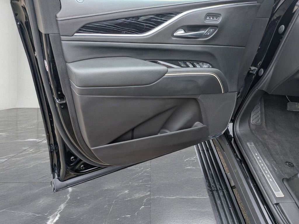 2023 Cadillac Escalade Sport