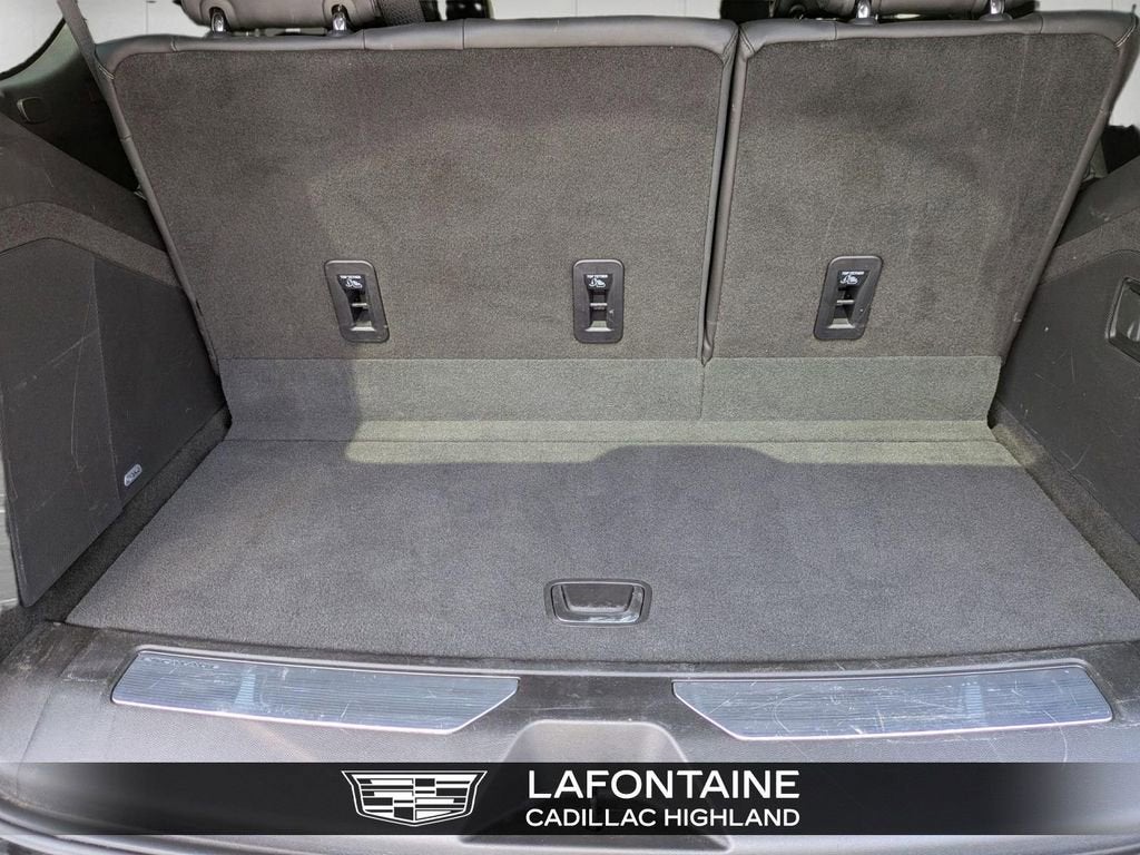 2025 Cadillac Escalade Luxury