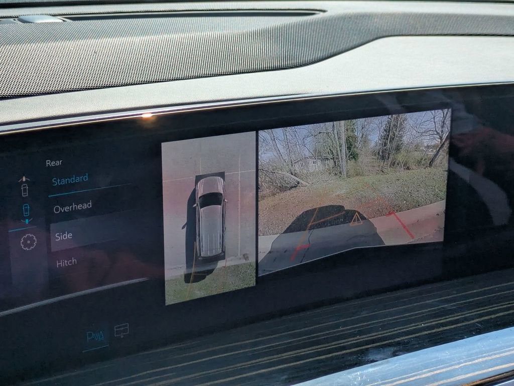 2025 Cadillac Escalade Luxury