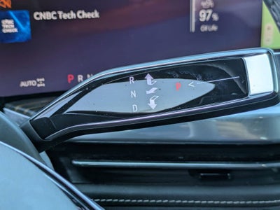 2025 Cadillac Escalade Luxury