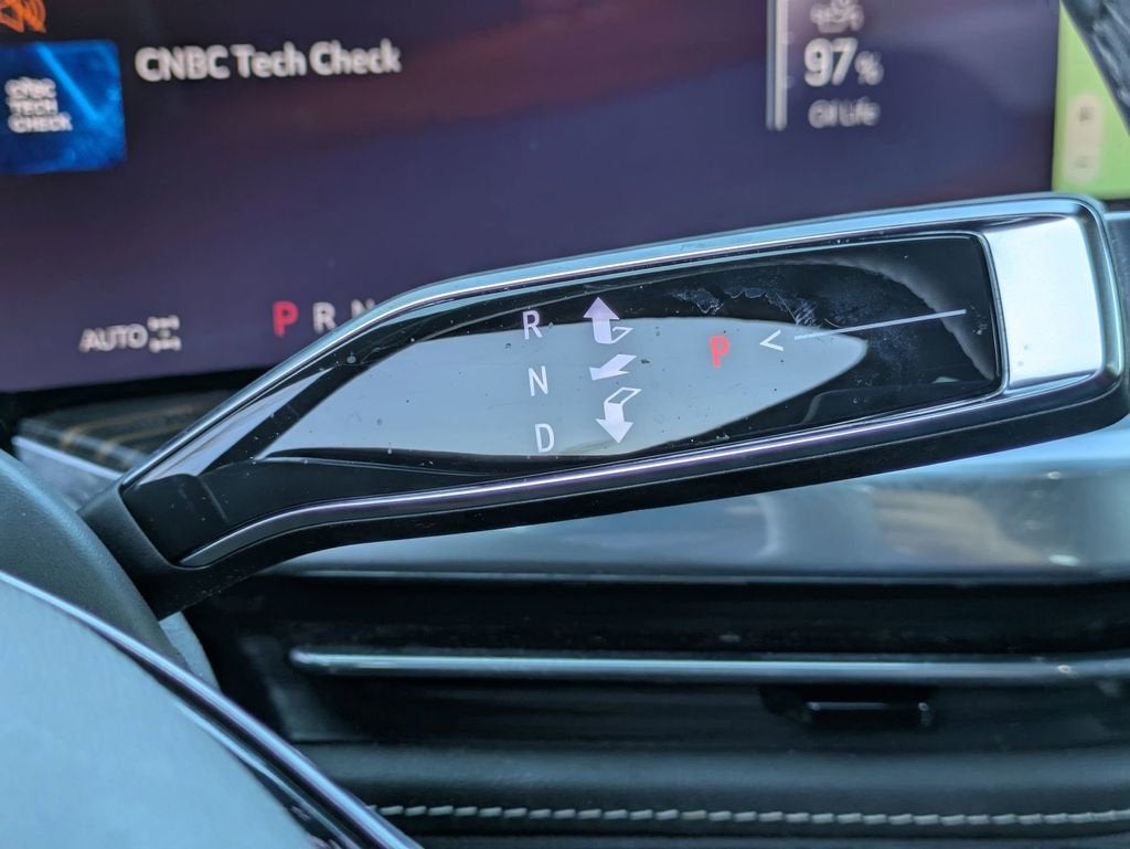 2025 Cadillac Escalade Luxury