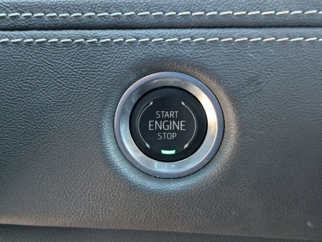 2025 Cadillac Escalade Luxury