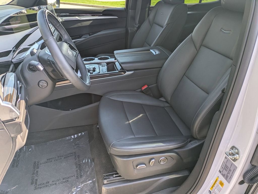 2025 Cadillac Escalade Luxury