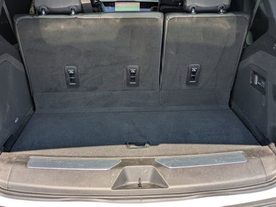 2025 Cadillac Escalade Luxury