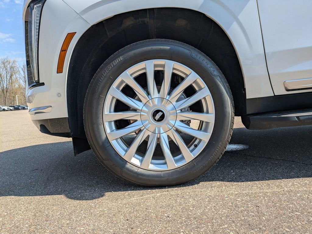 2025 Cadillac Escalade Luxury