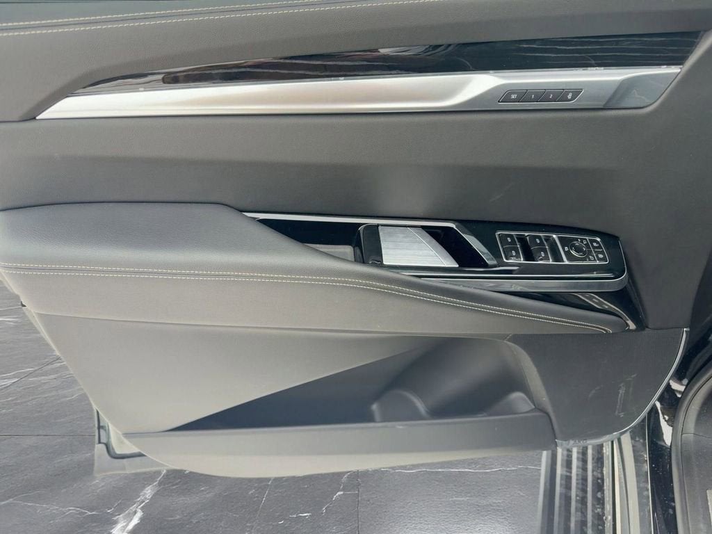 2025 Cadillac Escalade Sport