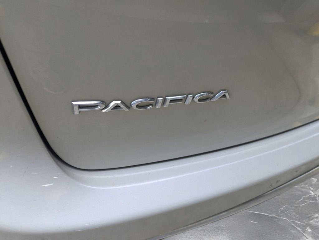 2017 Chrysler Pacifica Touring-L Plus