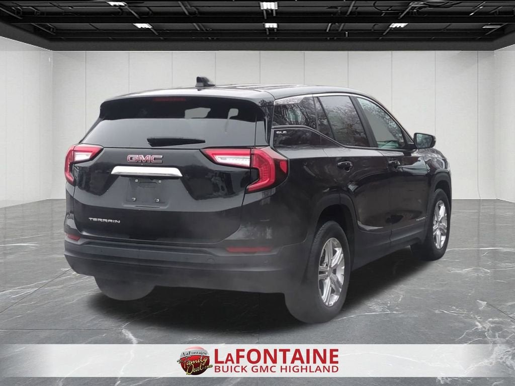 2022 GMC Terrain SLE