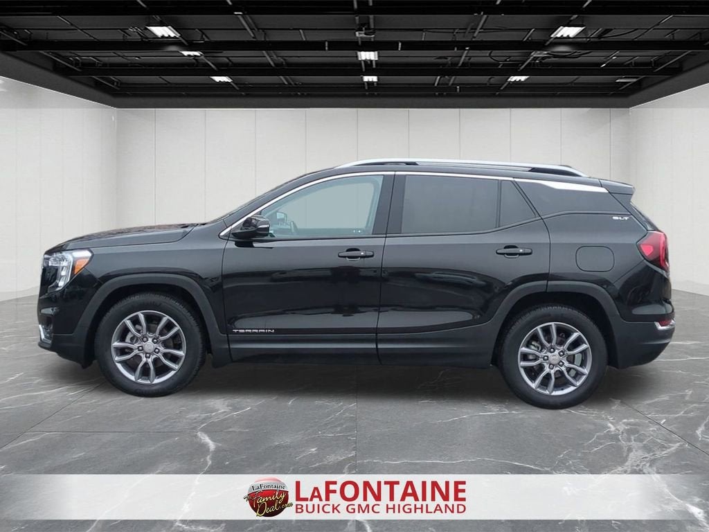 2022 GMC Terrain SLT