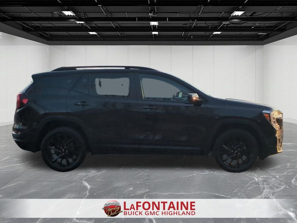 2023 GMC Terrain SLE