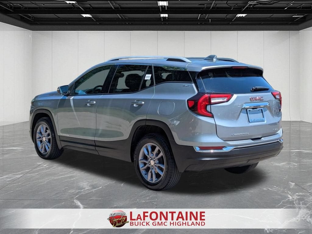 2023 GMC Terrain SLT