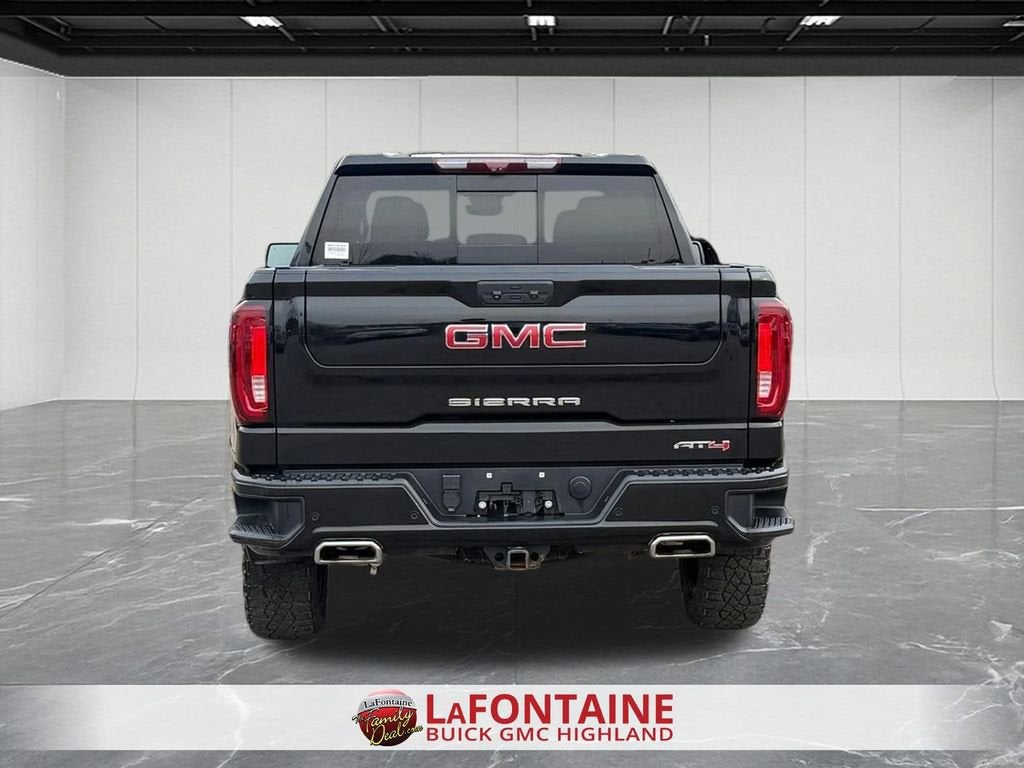 2022 GMC Sierra 1500 AT4