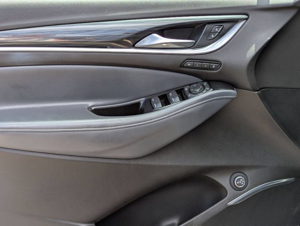 2023 Buick Enclave Premium