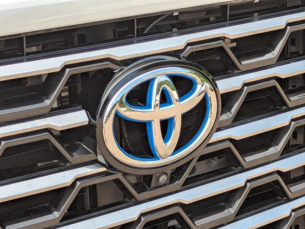 2023 Toyota Tundra Hybrid Capstone