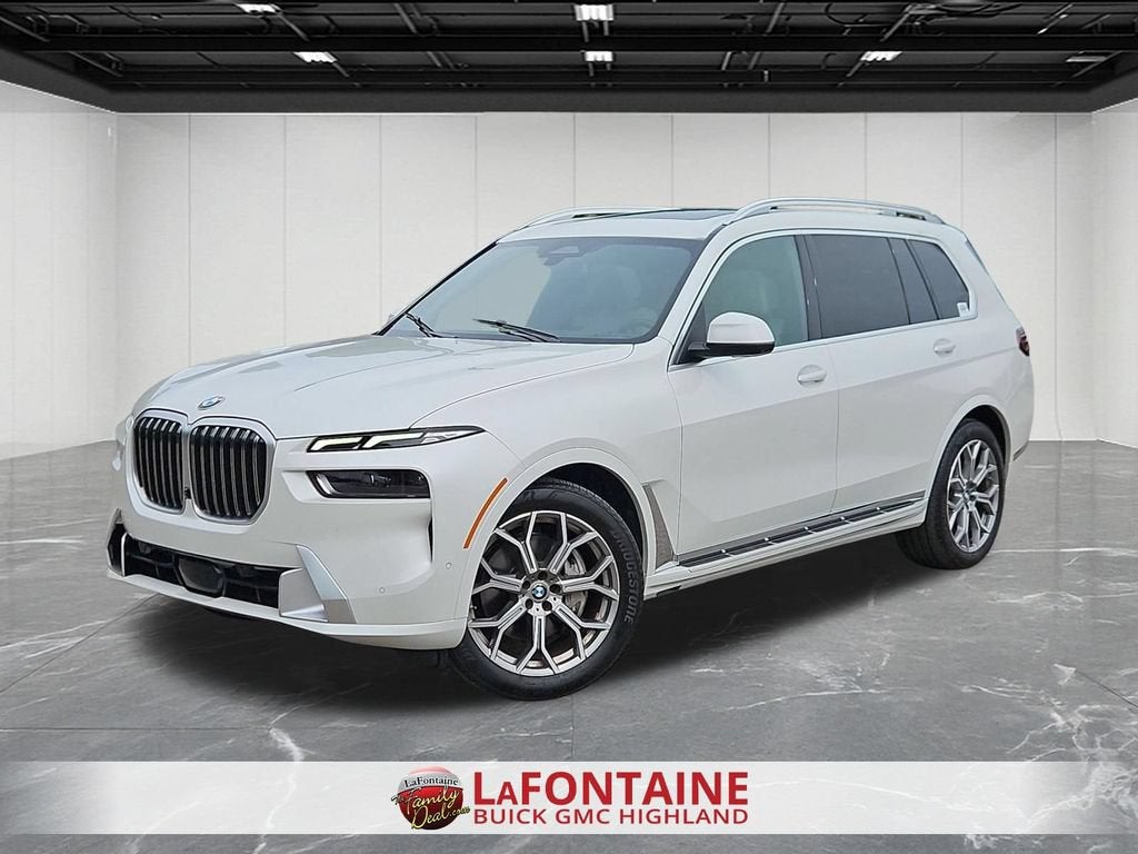 2023 BMW X7 40i