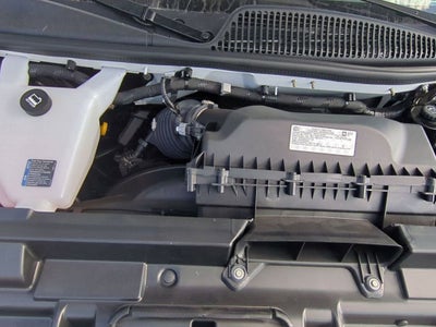 2025 GMC Savana Cutaway 3500 1WT