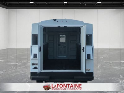 2025 GMC Savana Cutaway 3500 1WT