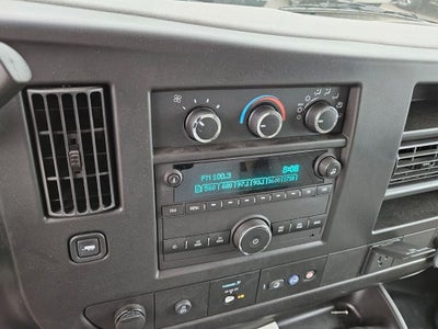 2024 GMC Savana Cutaway 3500 1WT