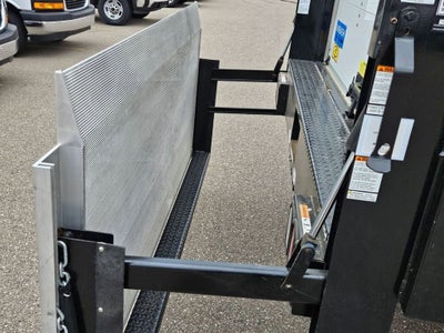 2024 GMC Savana Cutaway 3500 1WT