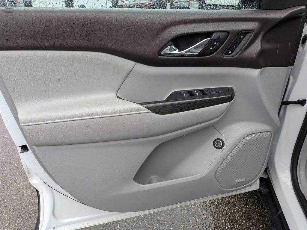2017 GMC Acadia SLT