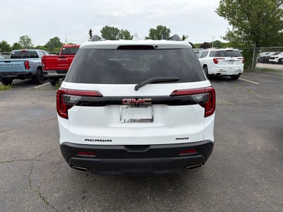 2023 GMC Acadia SLT