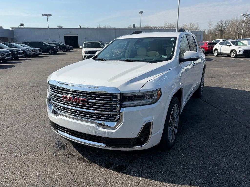 2023 GMC Acadia Denali