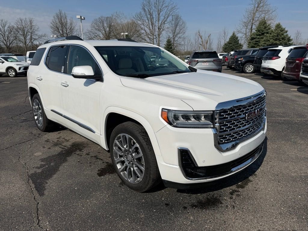 2023 GMC Acadia Denali
