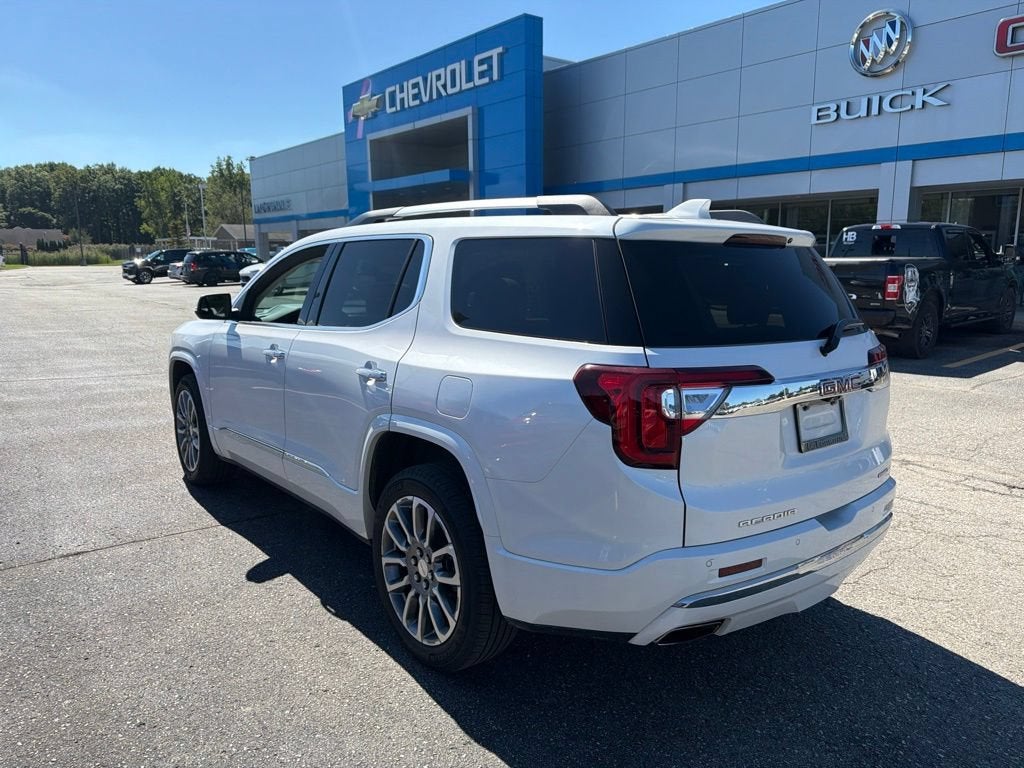2023 GMC Acadia Denali