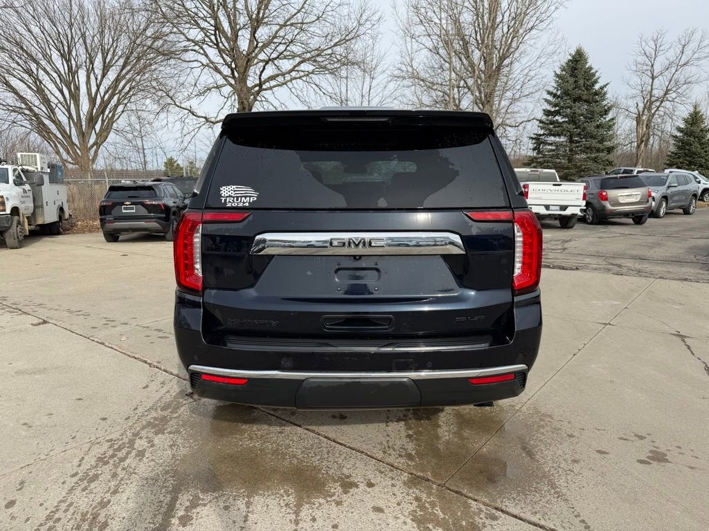 2023 GMC Yukon SLT