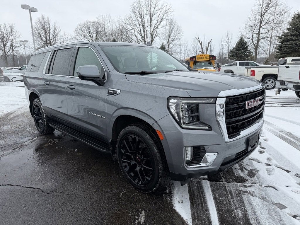 2022 GMC Yukon XL SLE