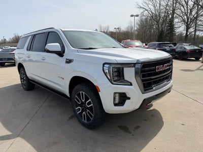 2022 GMC Yukon XL AT4