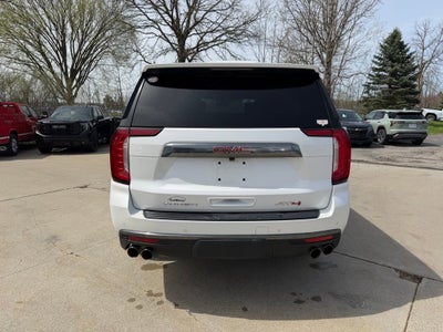 2022 GMC Yukon XL AT4