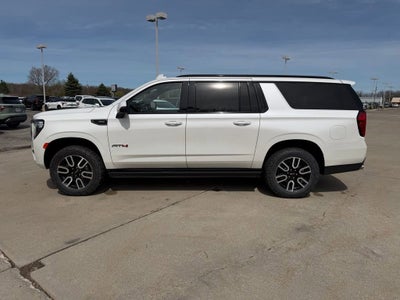 2022 GMC Yukon XL AT4