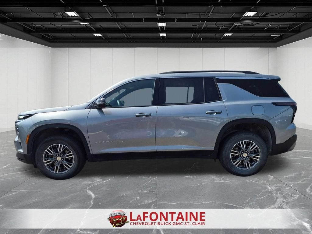 2024 Chevrolet Traverse LT