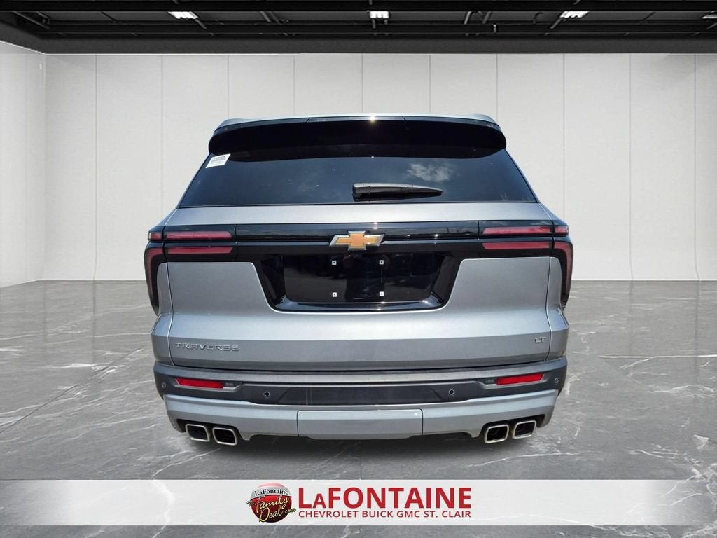 2024 Chevrolet Traverse LT