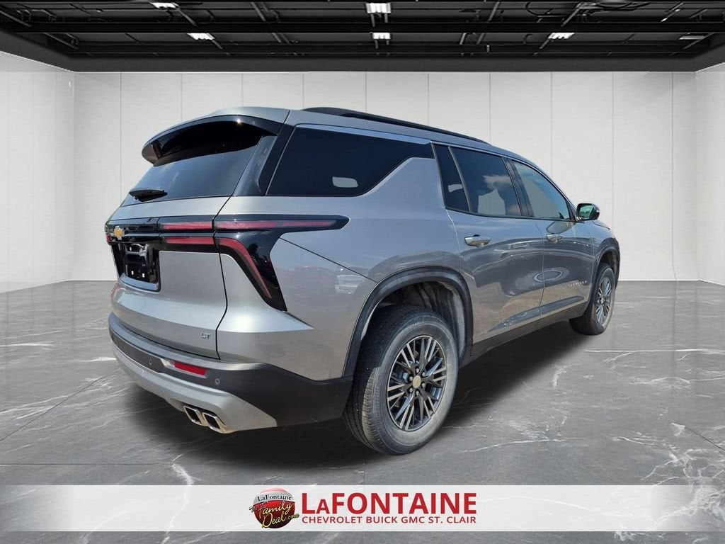 2024 Chevrolet Traverse LT