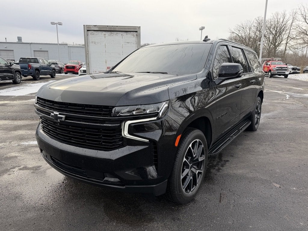 2024 Chevrolet Suburban RST